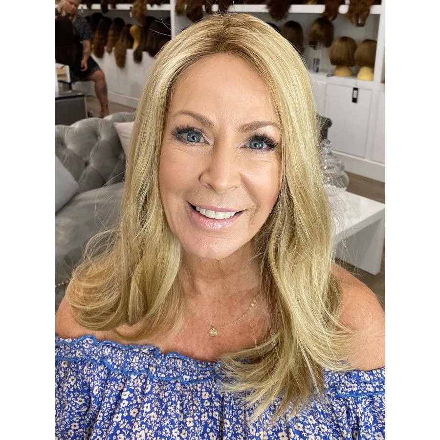 19" Nicole Silk Top Wig Ash Blonde