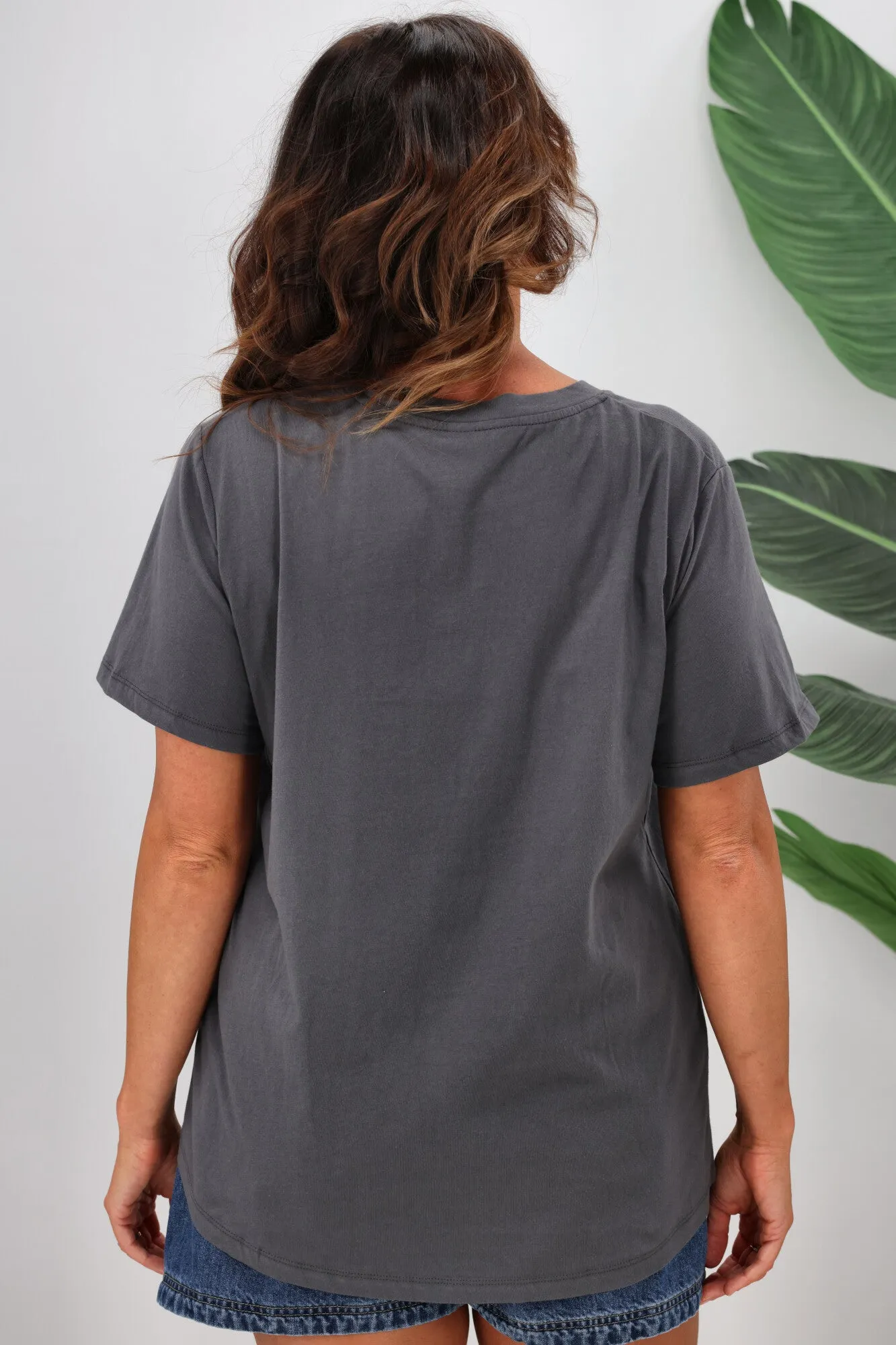 Elm Hearts Fancy Heart Tee Washed Black