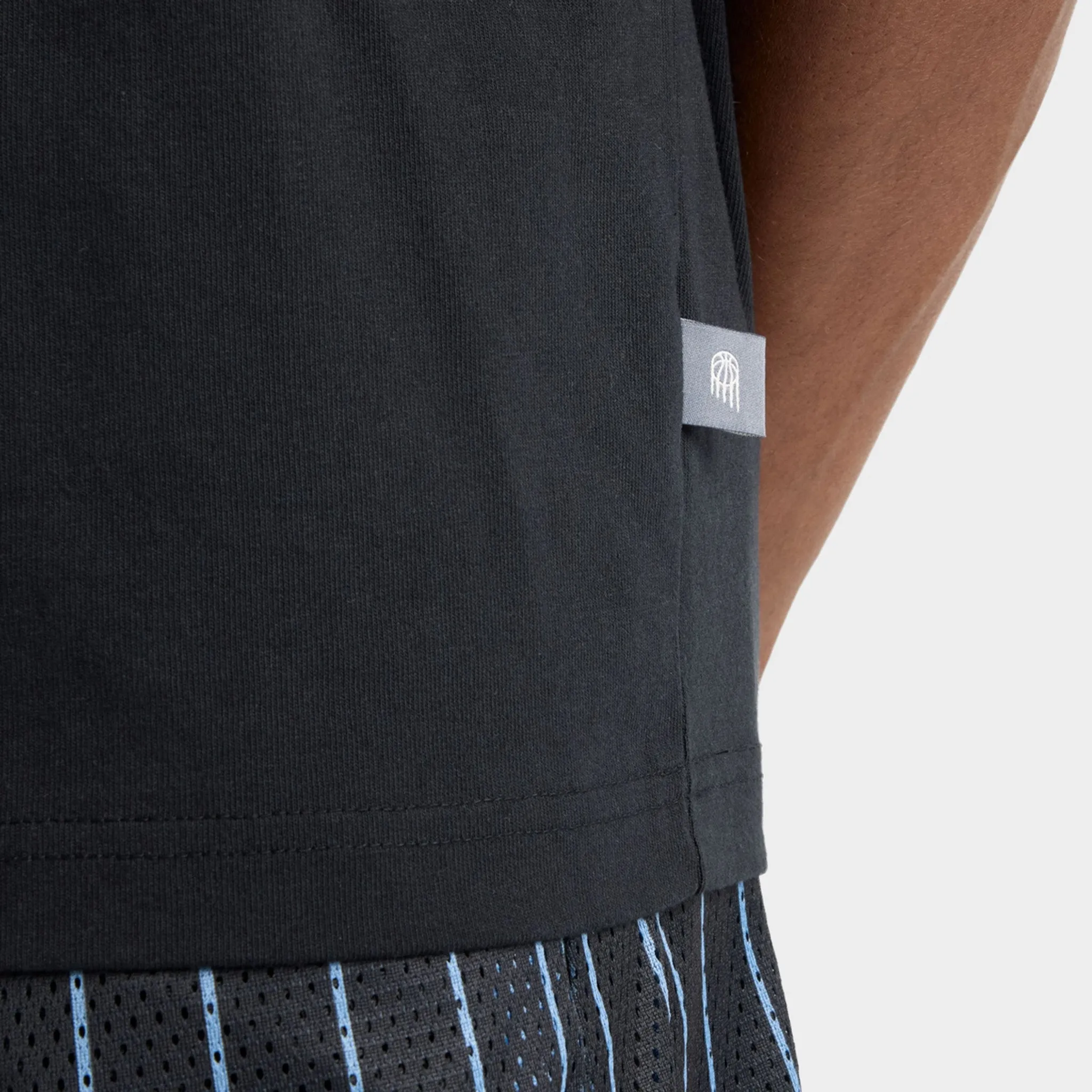 New Balance Hoops Mosaic Court Graphic T-Shirt / Black