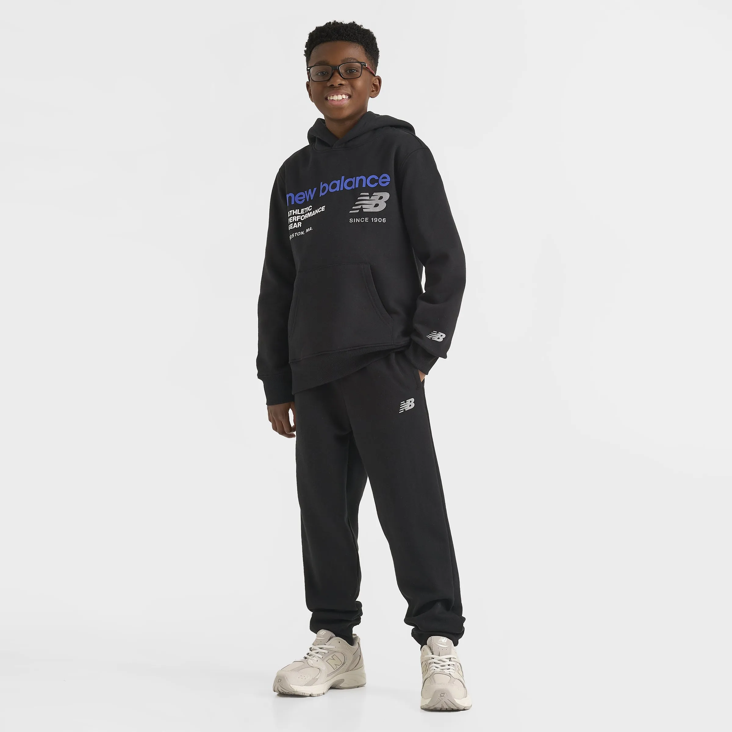 New Balance Junior Boys' Small Logo Joggers / Black