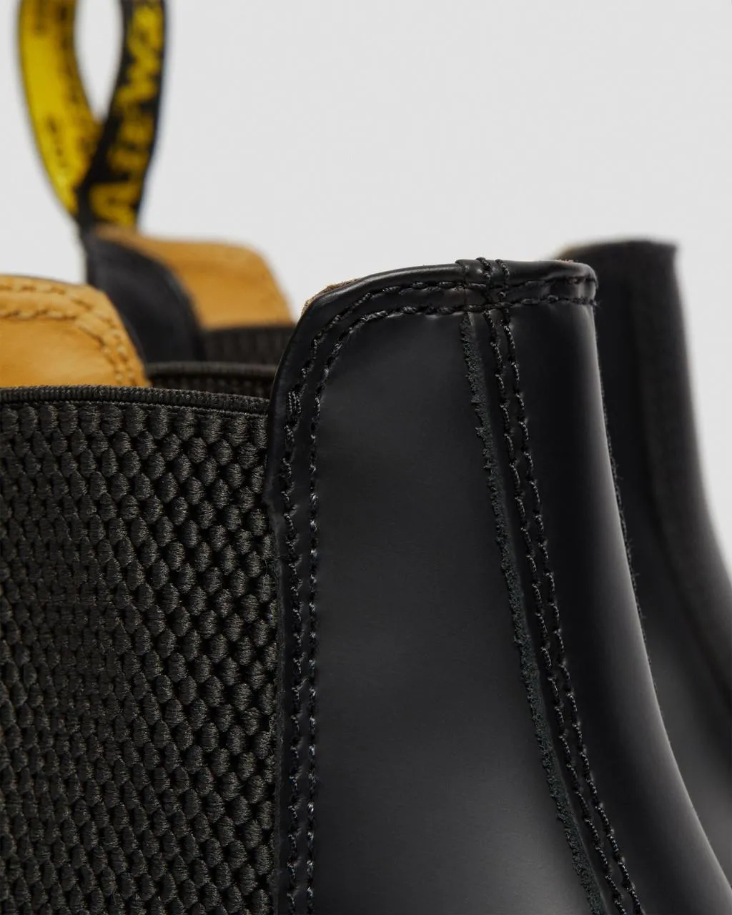Unisex 2976 Yellow Stitch Smooth Leather Chelsea Boots Black Smooth