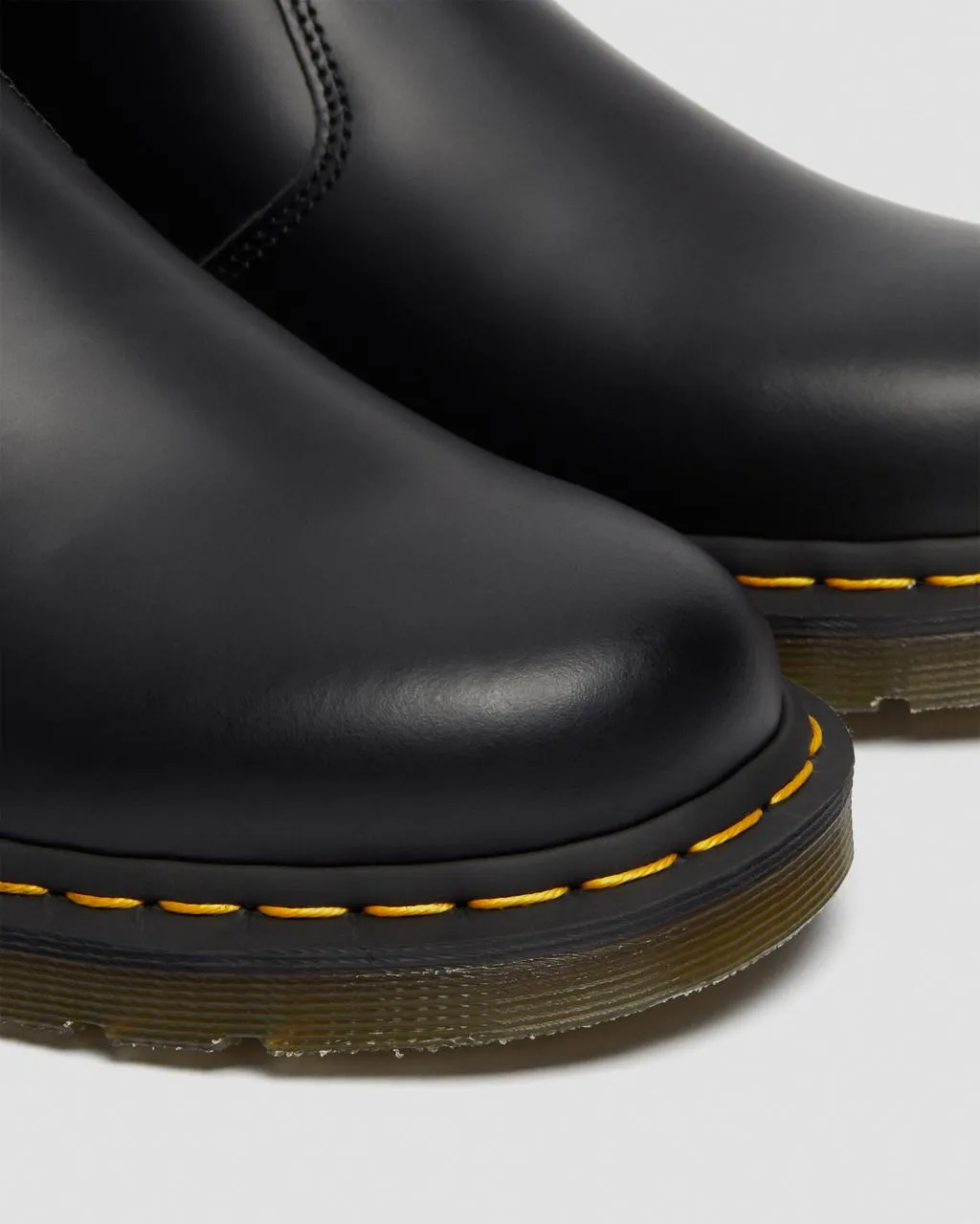 Unisex 2976 Yellow Stitch Smooth Leather Chelsea Boots Black Smooth